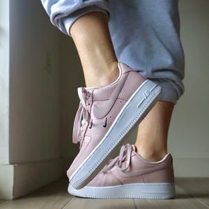 Pink Nike Air Force 1 - Size 8